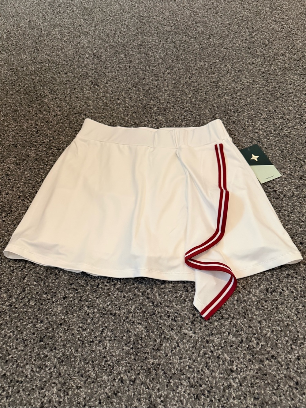 Womens new Tuckernuck skirt size small
